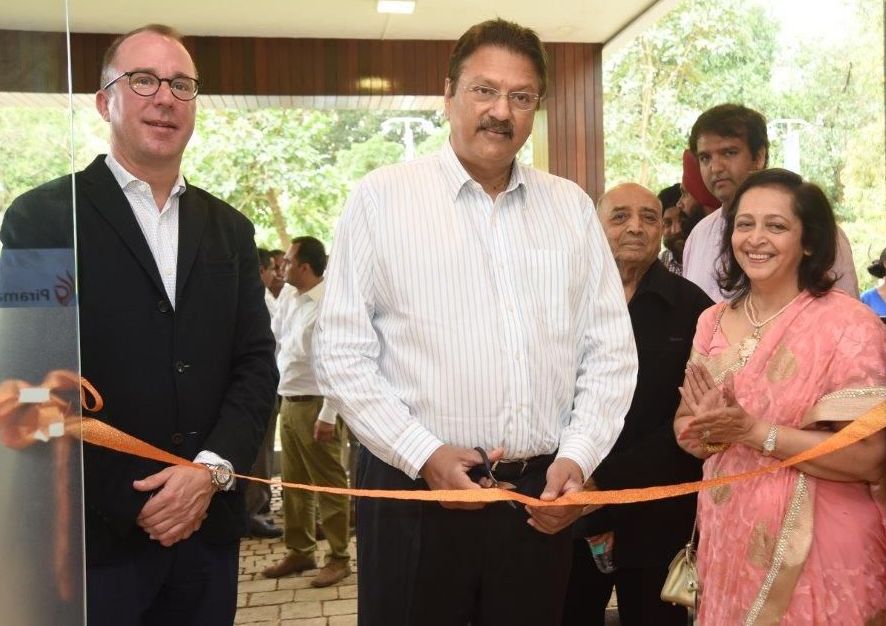 Ajay Piramal Inaugurating Sales Centre