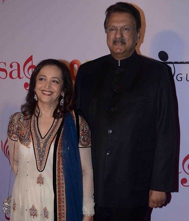 Swati Piramal with her husband Ajay Piramal