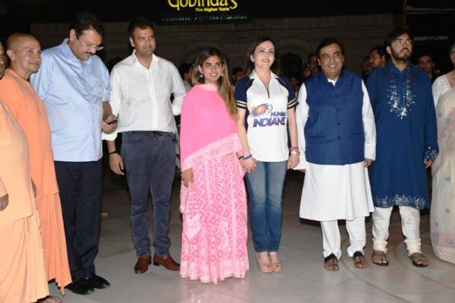 The Piramals' Family And The Ambanis' Family On The Occassion of Isha And Anand's Engagement Ceremony