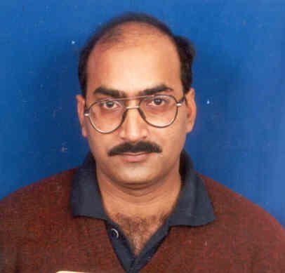 Hansika Shukla's father Saket Shukla