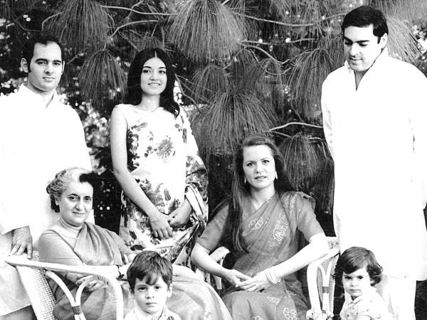 Indira Gandhi with her sons, daughters in law and grandchildren
