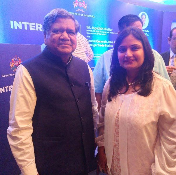 A photograph of Jagadish Shettar during his stint as the Minister of Large & Medium Industries