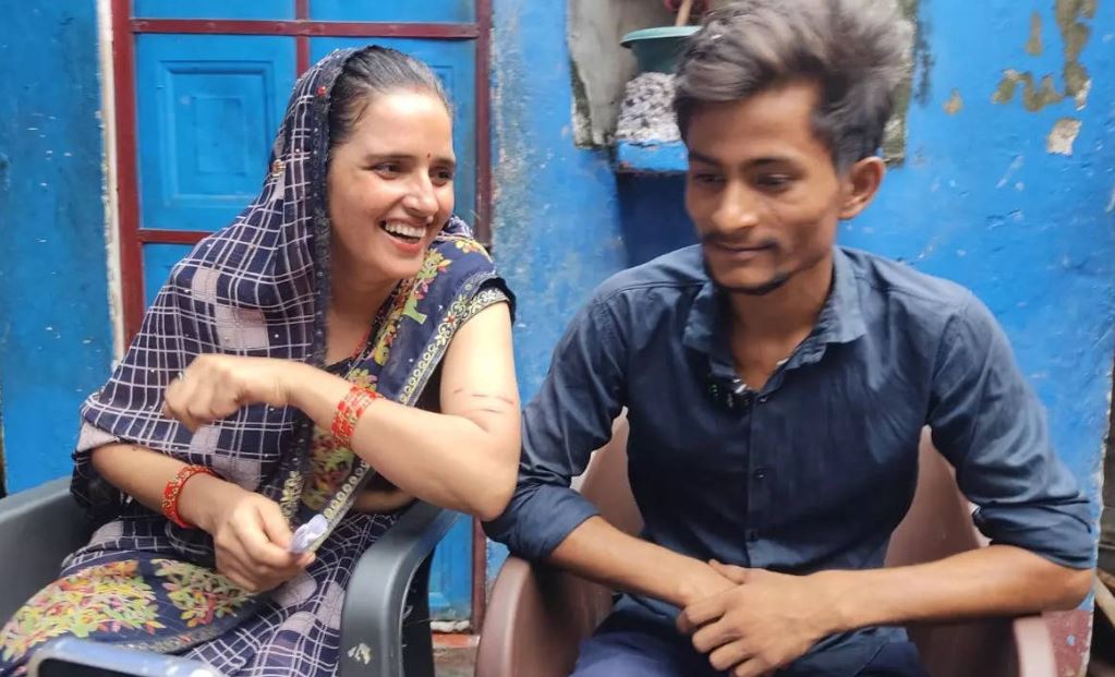 Seema Haider with Sachin Meena while talking to the media