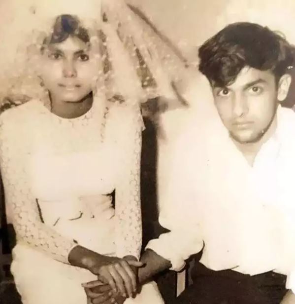 A wedding picture of Kiran Bhatt and Mahesh Bhatt