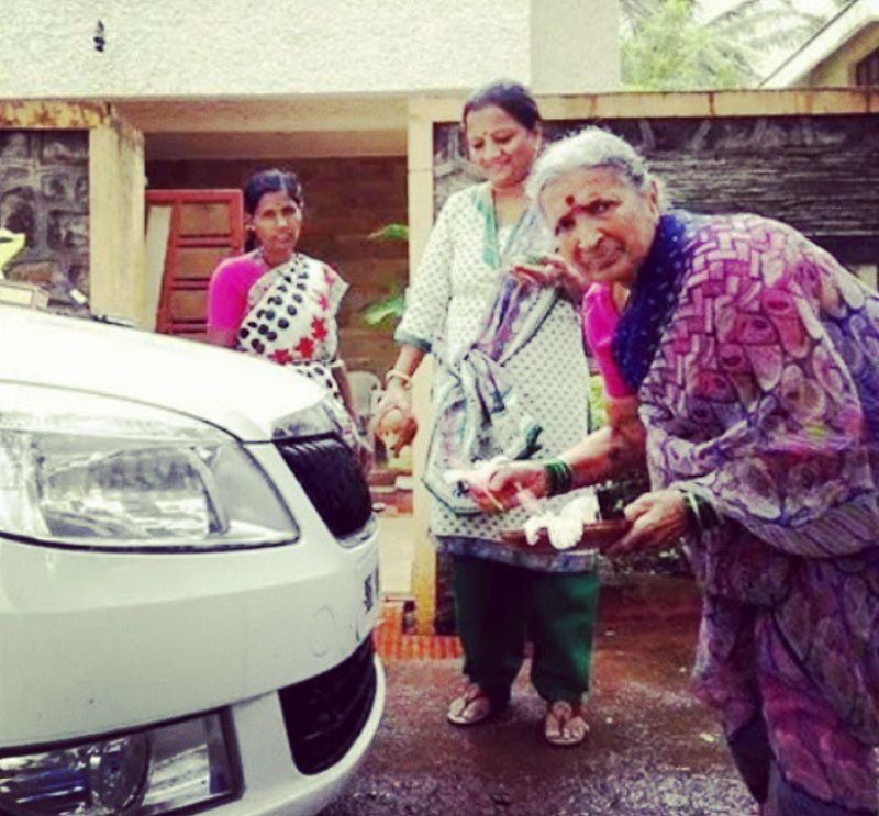 Bharat Jadhav's mother performing a pooja on his skoda car