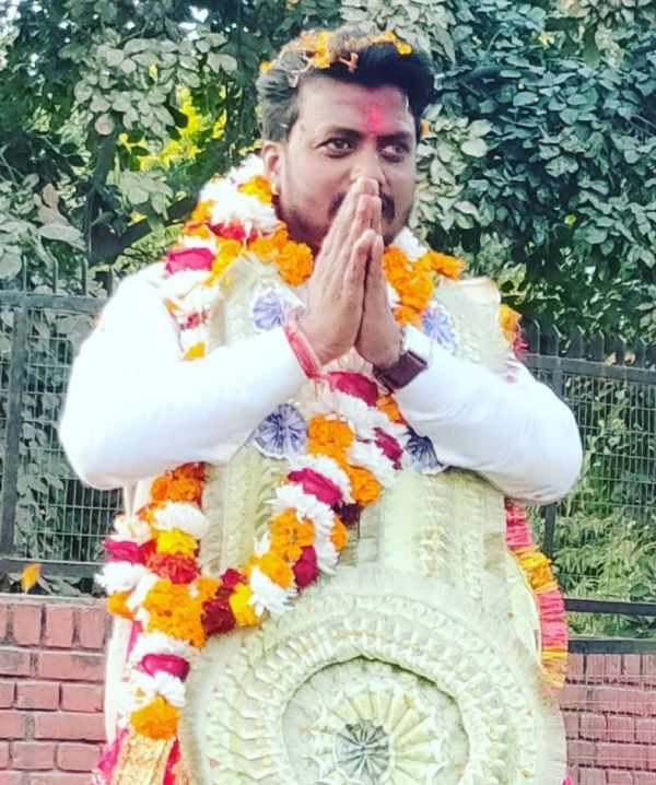 Manoj Sonkar after becoming the Municipal Councillor
