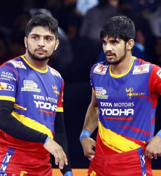 Nitesh Kumar with his cousin Sumit Sangwan (right)